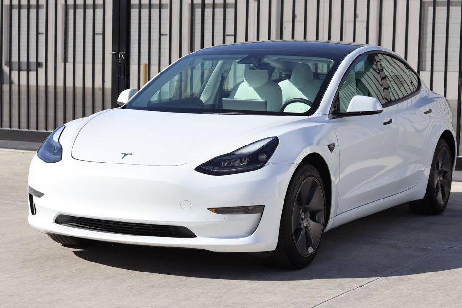 TESLA MODEL 3 2022 5YJ3E1EA1NF153338 image